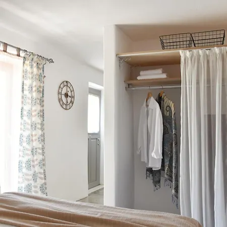 Apartment Koukounari Paros *